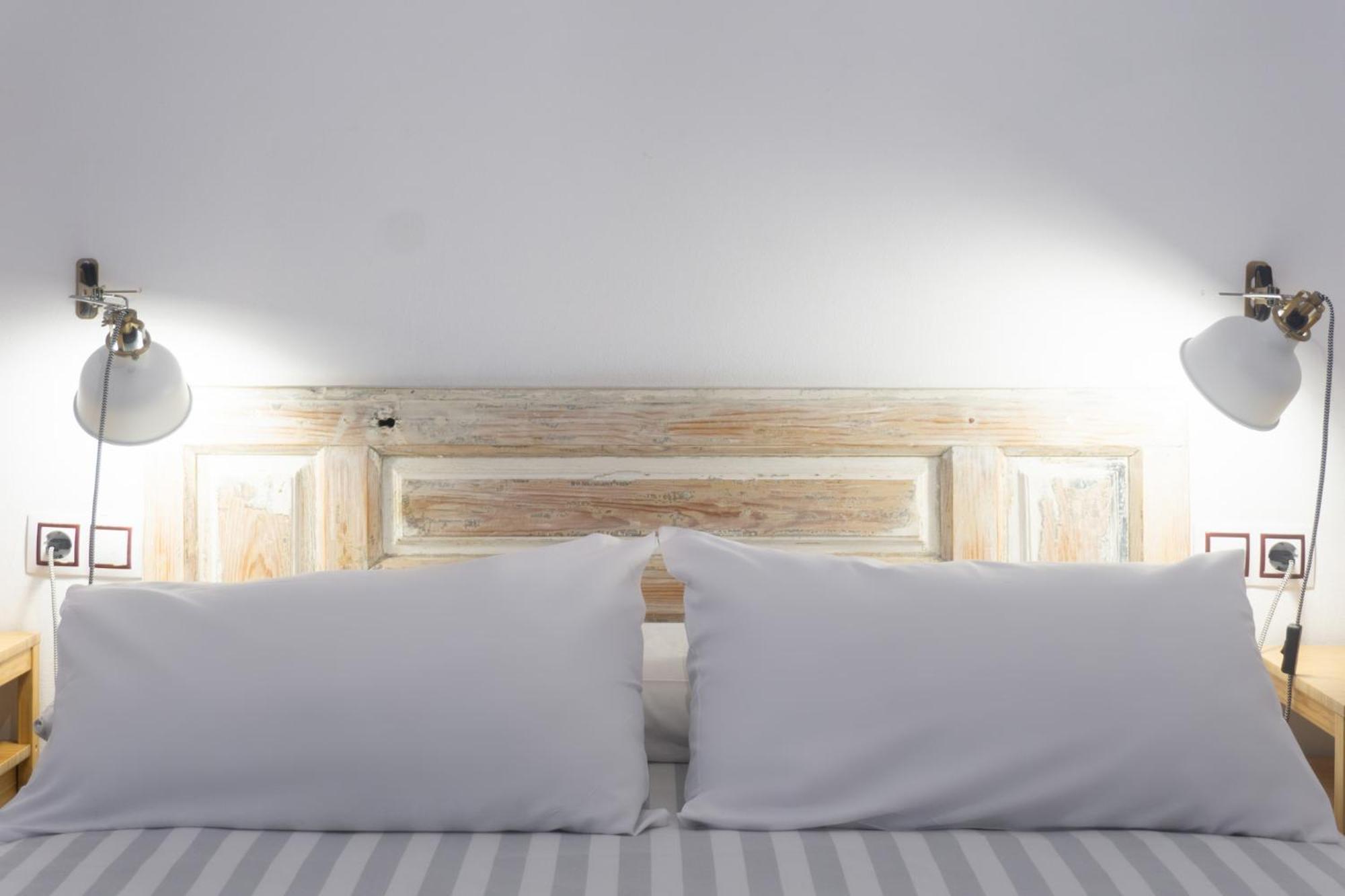 La Antigua Fonda Apartment Hervas Luaran gambar